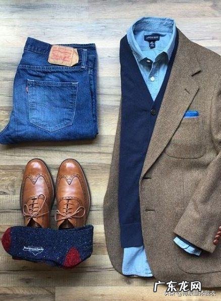 深色牛仔群配什么颜色的裤袜？