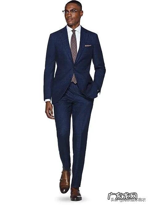 深色牛仔群配什么颜色的裤袜？