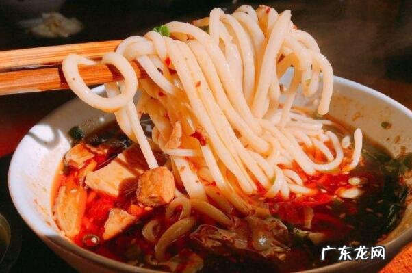 过桥米线 云南十大特色小吃