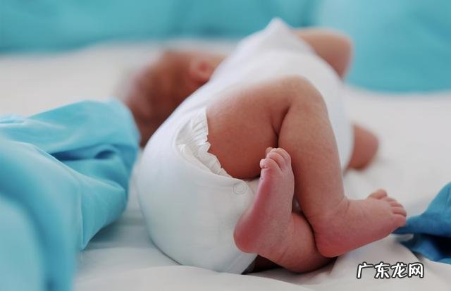 尿不湿好用还是尿布好用-尿布和尿不湿的利弊