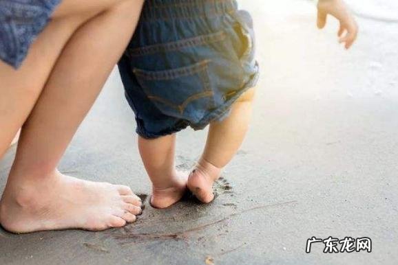 5岁宝宝排便要用尿不湿怎么办-2岁宝宝在尿不湿里大便怎么办