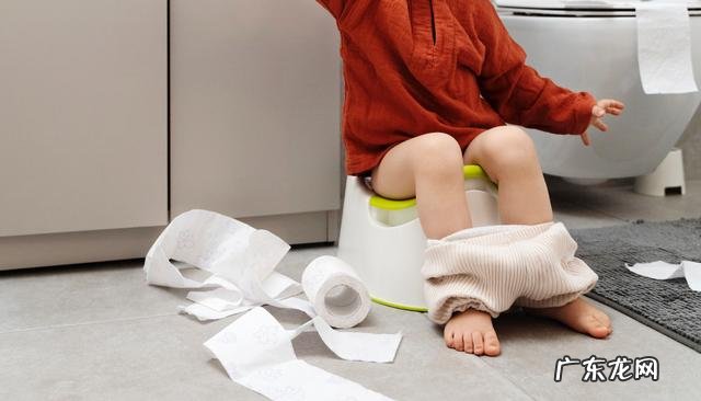 2岁宝宝戒尿不湿的问题-2岁的小孩怎么戒尿不湿