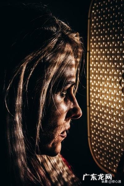 抑郁症有几个阶段对任何事情都不感兴趣是不是抑郁