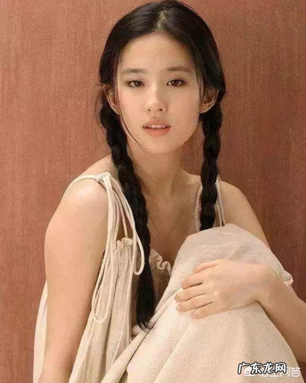 一直坚持锻炼的刘亦菲,为何被嘲身材管理不行?