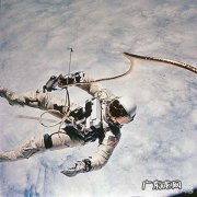 在太空中是怎样确定物体的质量？