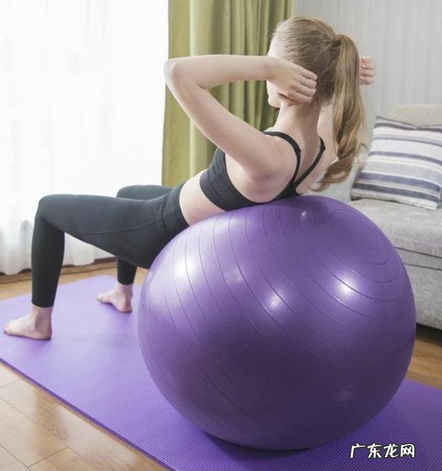 在家业余时间健身一般适合什么健身器材?