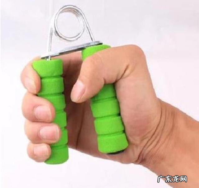 在家业余时间健身一般适合什么健身器材?