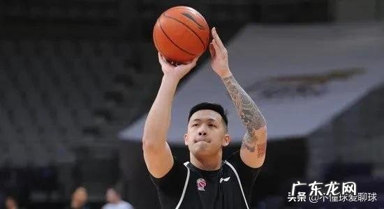 谁是当今CBAdiyi中锋？