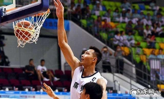 谁是当今CBAdiyi中锋？