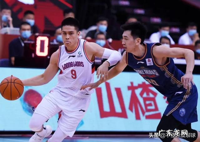 谁是当今CBAdiyi中锋？