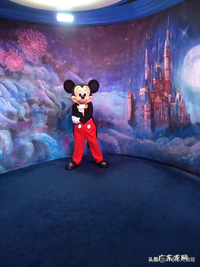 大家好，现在的夏天异常炎热，不想去上班怎么办？