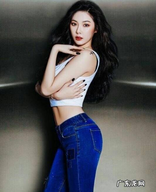 宋慧乔身材不完美衣品超赞,小个子女生裙装怎么穿才显瘦显高?