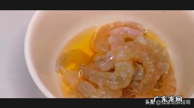 鲜虾和丝瓜怎么做,做出来的鲜虾丝瓜汤鲜美又营养呢?