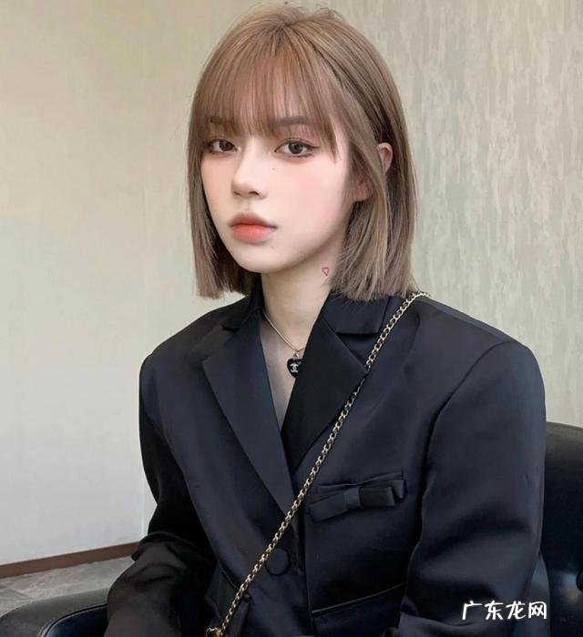 鹅蛋脸适合的最佳发型 中短发 2022鹅蛋脸最火发型中短发