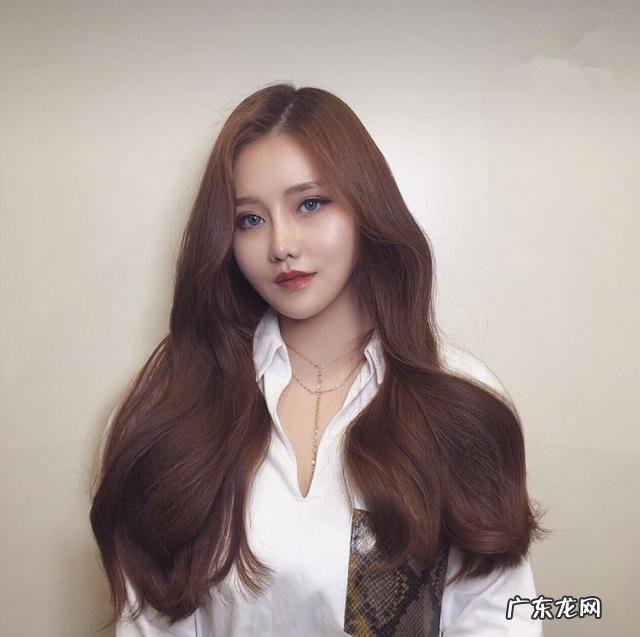 偏黑偏黄白头发多适合染什么发色 头发黑又长得快适合染什么发色