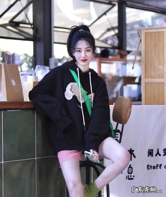 小个子黑长直发型 黑长直的减龄发型