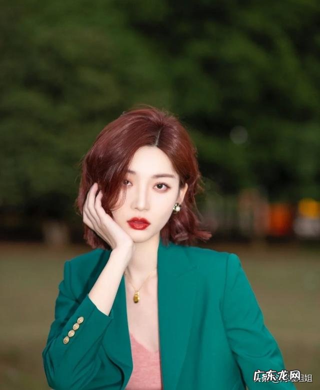 小个子黑长直发型 黑长直的减龄发型