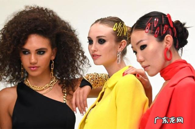 2022减龄最火发型短卷发 2022最火减龄卷发圆脸发型