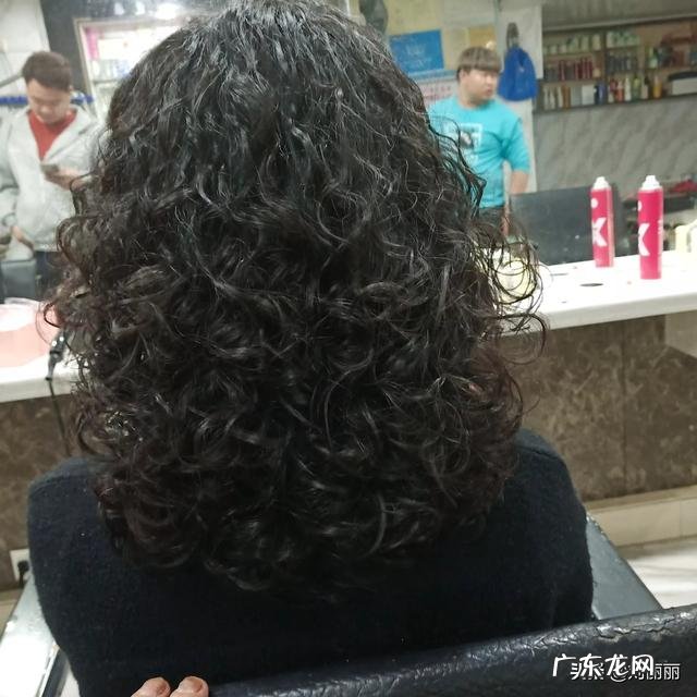 2022年女士流行超短发 2022年流行中短女发