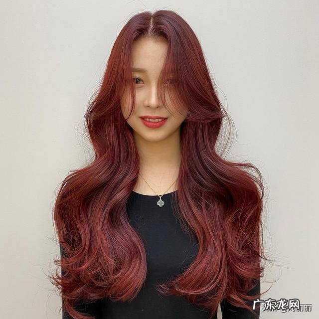 2022年女士流行超短发 2022年流行中短女发