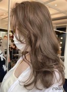 2022年最流行的女士发型及颜色 2022年最流行的发型及显白颜色