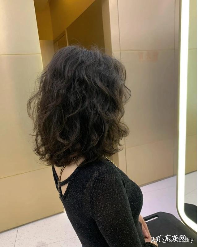 2020年最流行女超短发 2020年最火的女发教程