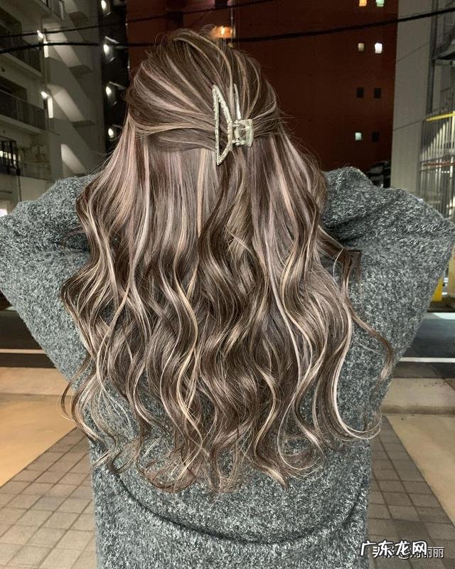 今年中长流行发型图片 2020年流行中长发型图片