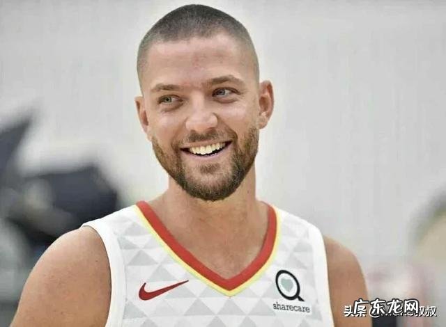 联盟能从1号位打到5号位的球员有几人