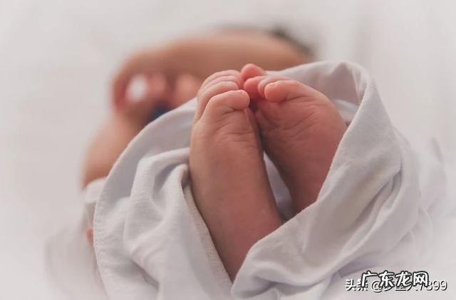 女模特身高体重多少 身高183的女模特,她的体重应该达到多少那?