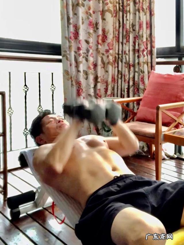 内容来自:一次连续跑步10公里,属于什么训练水平? 一次能跑10公里的人身体素质怎么样?