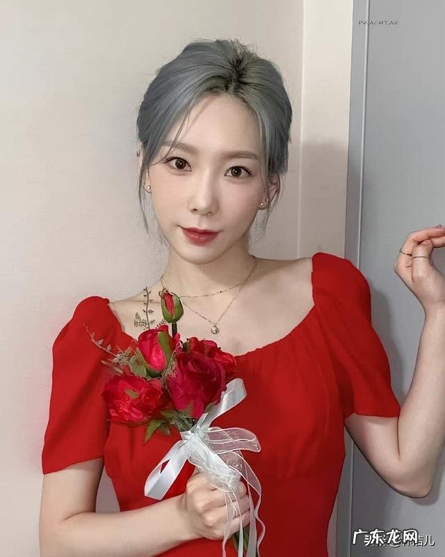 泰妍发色是什么颜色 泰妍短发发色