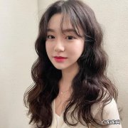 2022年女士流行烫发型 2022春季流行的s形烫发