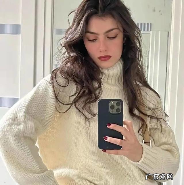 2022年最流行发型女士长脸 长脸2022年最流行的发型减龄