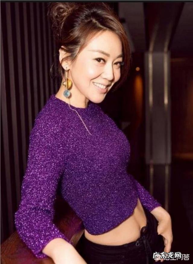 闫妮的腿是怎样上热搜的?