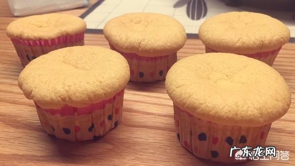 大家觉得最简单的杯子蛋糕怎么做?