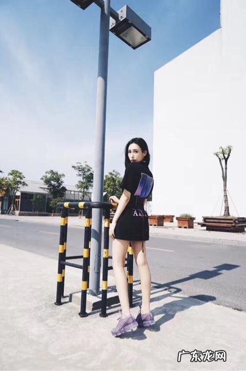 胖人穿什么颜色的衣服会显得精神?怎么搭配好看？