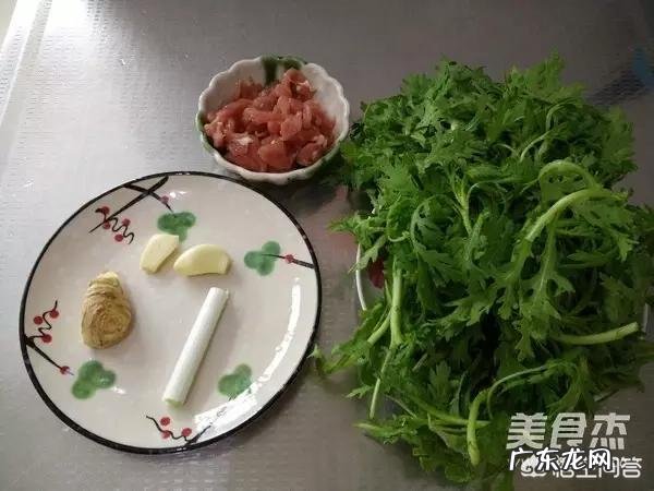 茼蒿有什么营养价值？什么人不适合吃茼蒿吗？