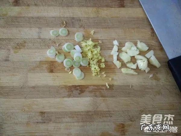 茼蒿有什么营养价值？什么人不适合吃茼蒿吗？