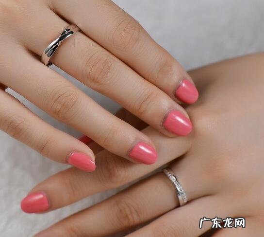 女盆友身高162,体重140斤,我应该嫌弃她么