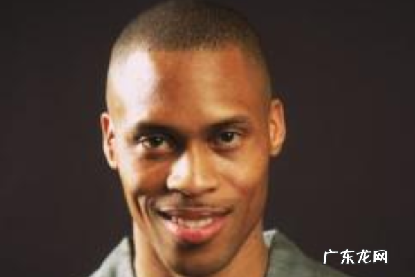 篮球10大犯规 NBA十大恶意犯规排行榜