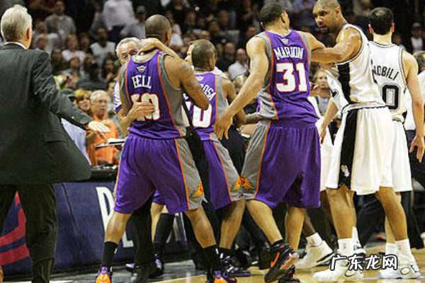 篮球10大犯规 NBA十大恶意犯规排行榜