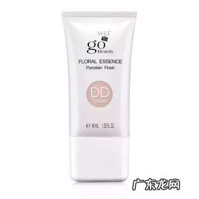 夏天一天喝多少水最好,千万不能“勤补水”?