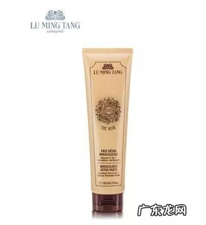 夏天一天喝多少水最好,千万不能“勤补水”?