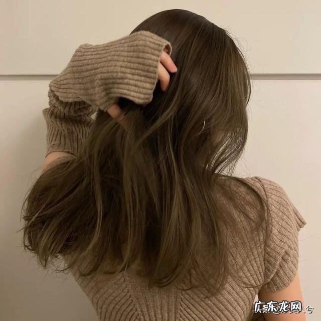 2022年最流行的发型短发40岁女 2022年40岁短发最流行的发型