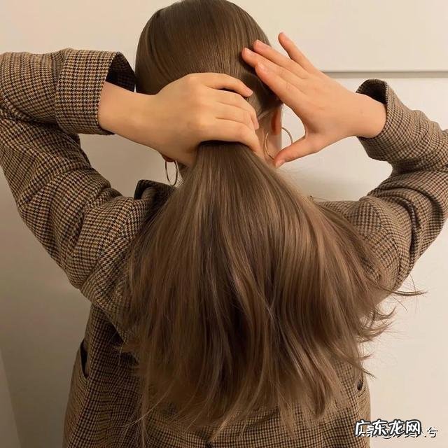 2022年最流行的发型短发40岁女 2022年40岁短发最流行的发型