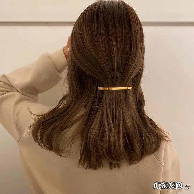 2022年最流行的发型短发40岁女 2022年40岁短发最流行的发型