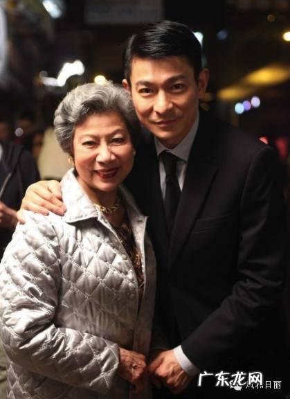 为什么以前港片电影都喜欢说山东话?