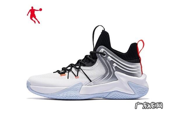 国内十大名牌运动鞋 国产十大运动鞋品牌排行榜