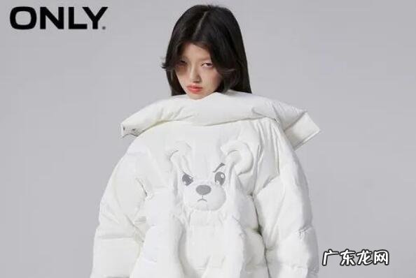 十大羽绒服品牌排行女 女士羽绒服品牌排行榜前十名