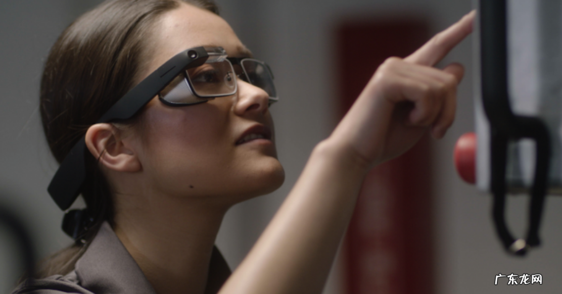 搭载 Android 系统的护目镜? 外媒爆料“Google 眼镜”细节